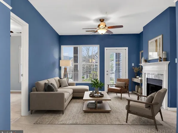 46588 Drysdale Ter Unit 201, Sterling, VA 20165