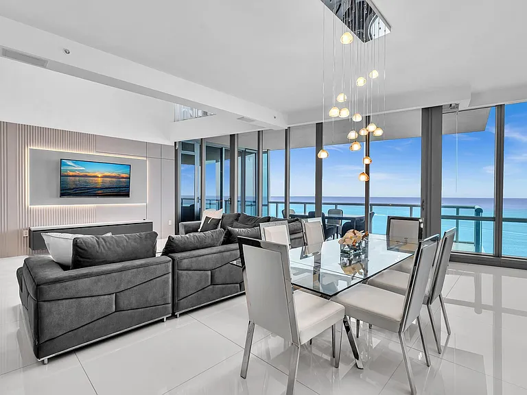17121 Collins Ave #4403 — Photo 4