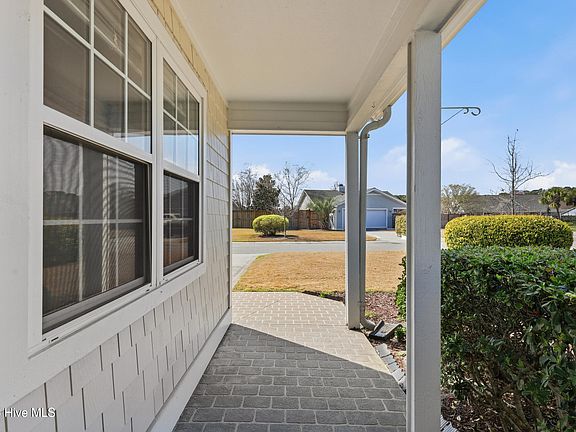 4th image of 505 Sandcastle Court