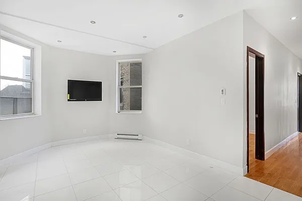 Rented by Your Vanity Realty | media 24