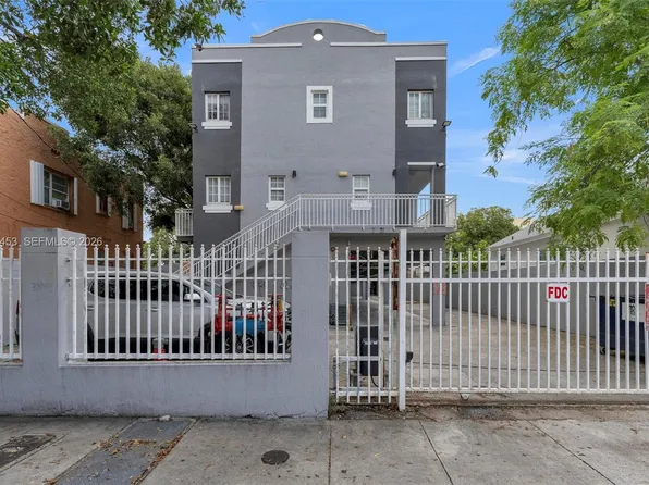 1421 SW 3rd St APT 208, Miami, FL 33135