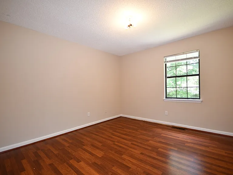 1323 Stratton Place Dr #B — Photo 12