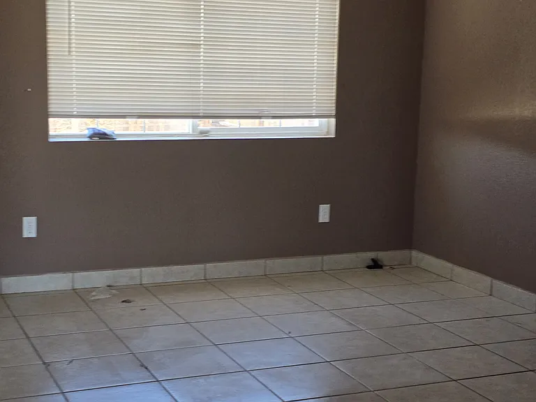 8100 Hemlock Ave #A — Photo 2