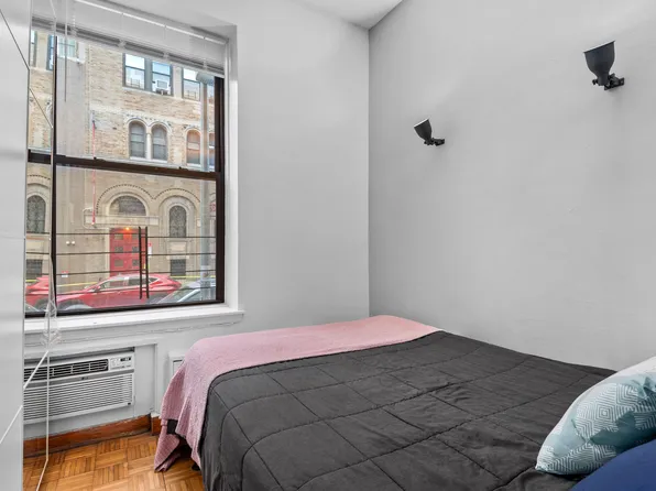 415 East 82nd Street 1C image 2 of 5