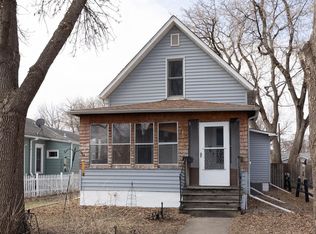 718 1st St N, Fargo, ND 58102