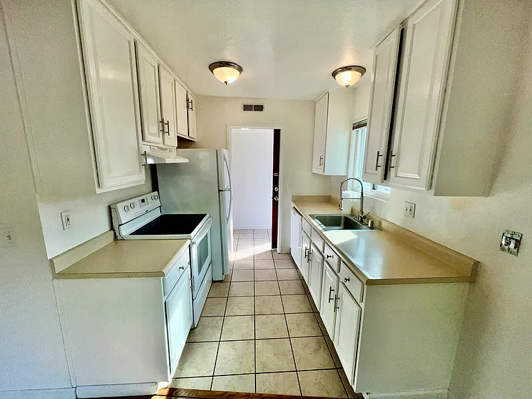 1222 Sir Francis Drake Blvd — Photo 10