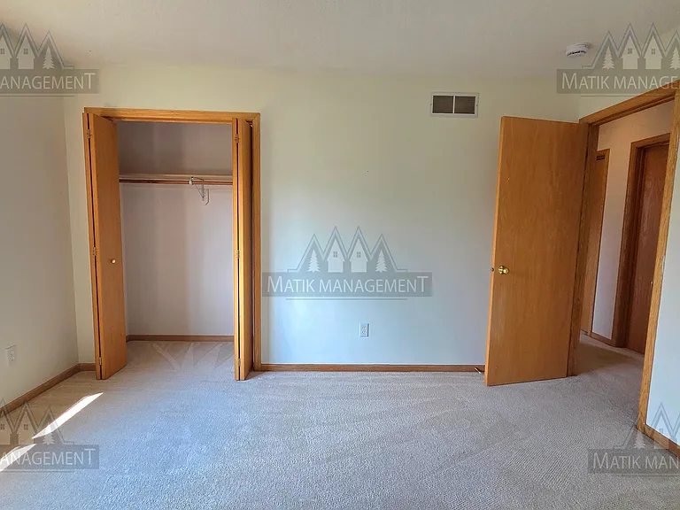 5208 Duvall St NW — Photo 35