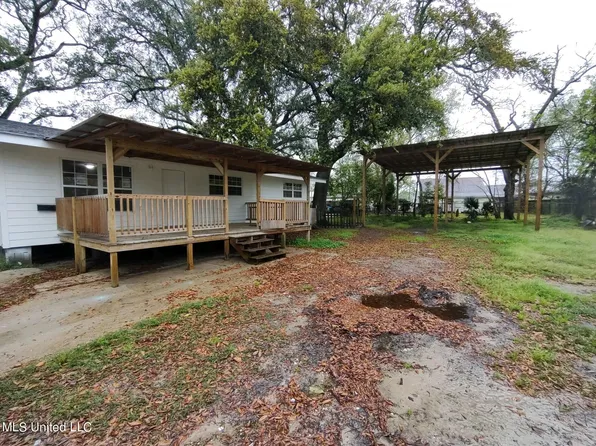 2313 Canty St, Pascagoula, MS 39567