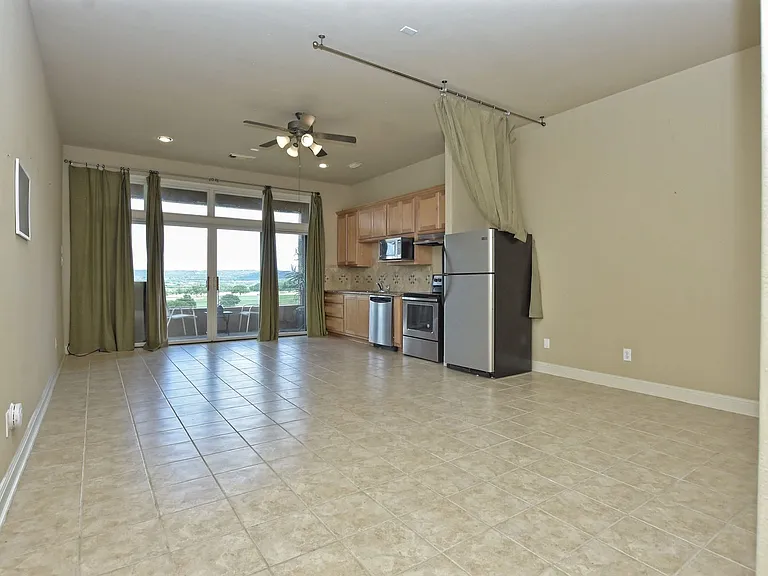 1908 Kahala Sunset Dr #D — Photo 3