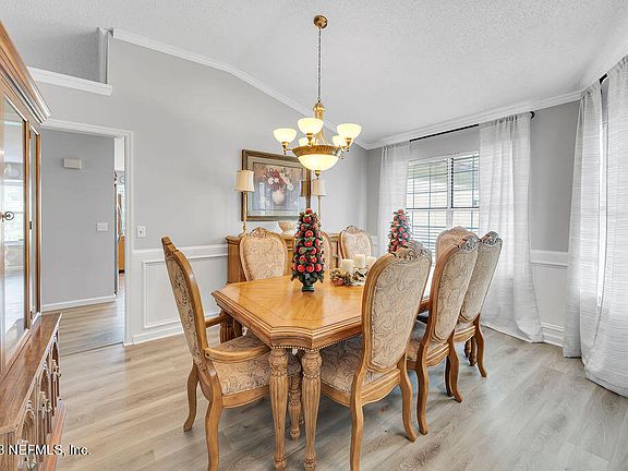 4th image of 8750 IRONGATE Drive