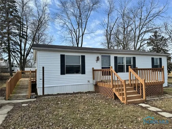 205 E Short St, Stryker, OH 43557