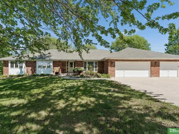 21900 Angus Rd, Gretna, NE 68028