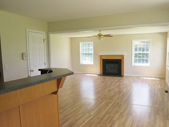 New wood laminate flooring