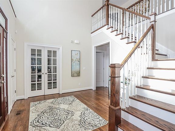2nd image of 2021 Fox Brook Pl