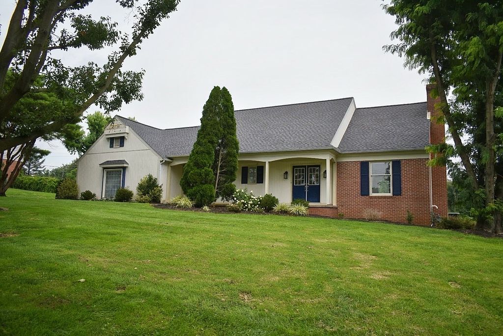 2311 Springfield Dr - Property Image