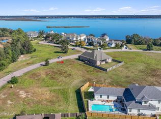 414 Goose Pointe Blvd, Biloxi, MS 39531