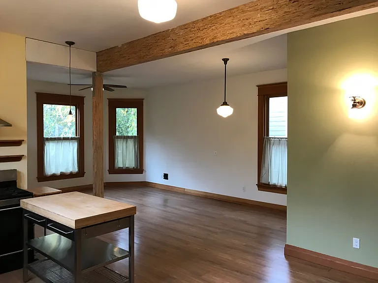 249 N Ivy St — Photo 5