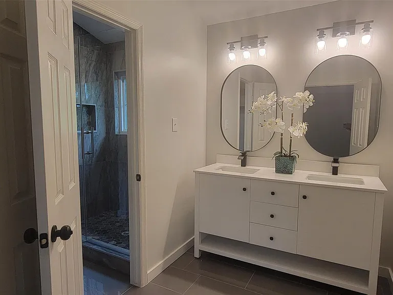 16911 Elmwood Glen Ct — Photo 14