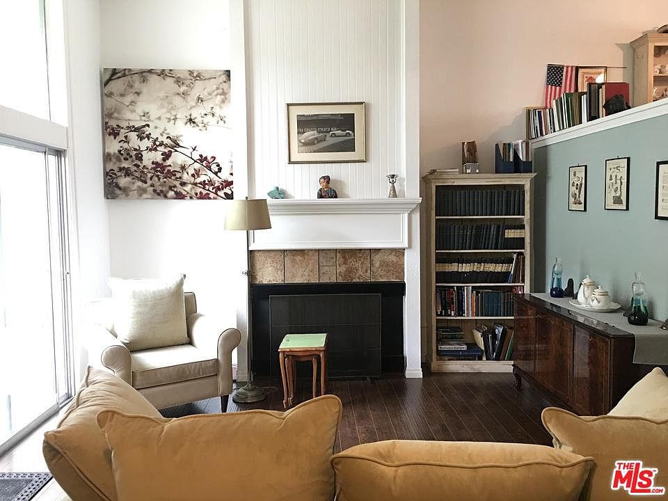 1st image of 4862 McConnell Ave