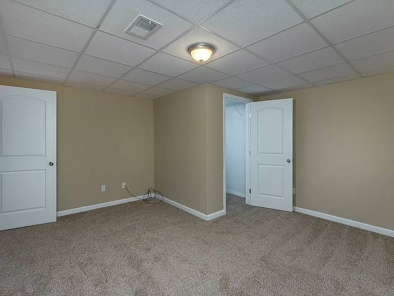 8675 Copperridge Dr — Photo 29