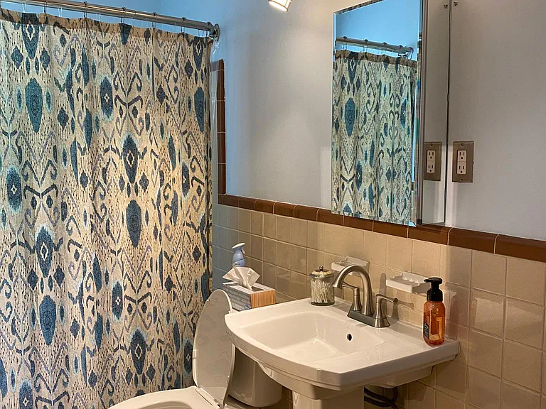 1523 Ivy Rd — Photo 15