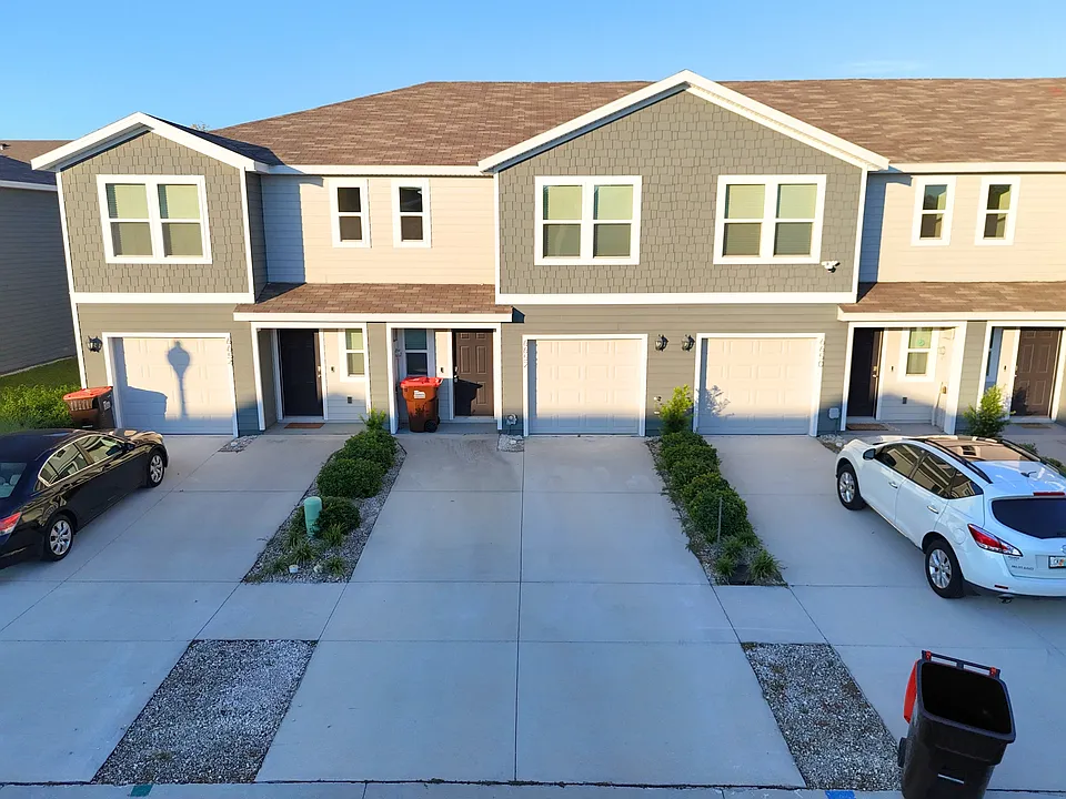 6652 SW 81st Loop