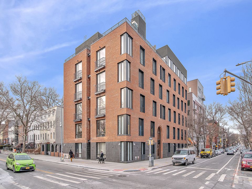 1st image of 420 Tompkins Ave #132