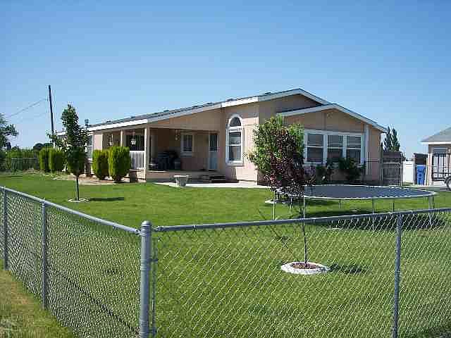 1st image of 517 S Silver Beach Dr