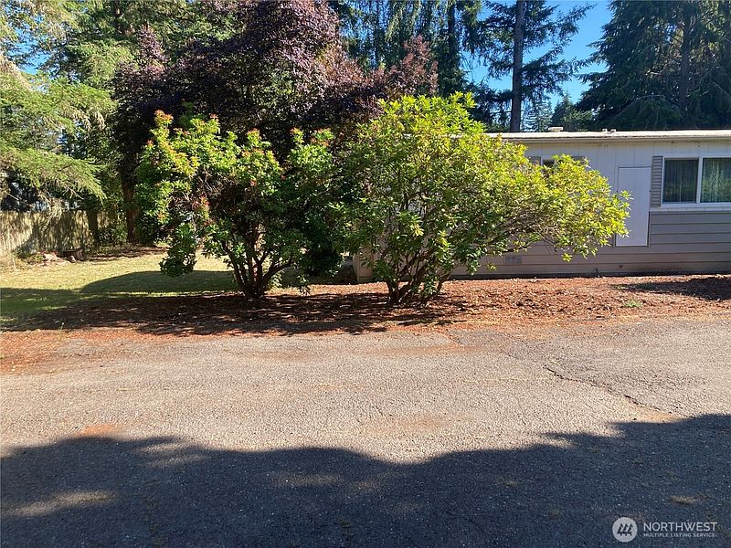 5th image of 6521 SE Mile Hill Drive #18