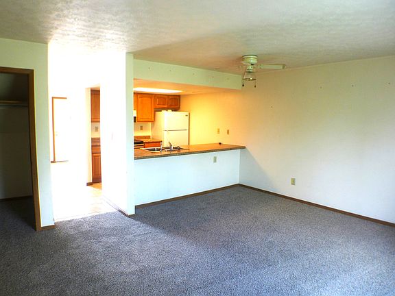 3rd image of 259 Orth Dr #259