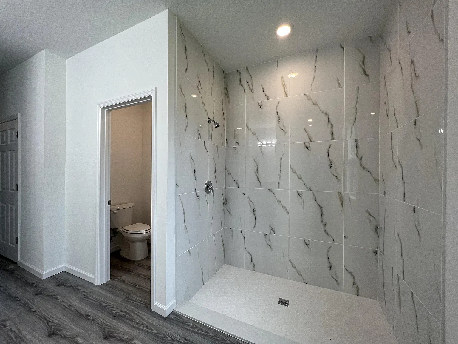 466 Tobias Street - 1 — Photo 3