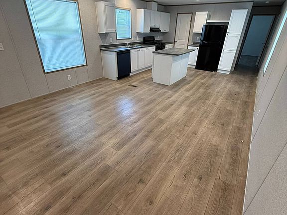 2nd image of 1820 C St