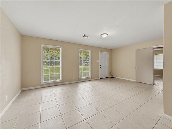 3rd image of 5744 Guice Dr