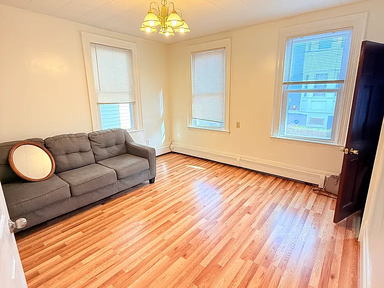 15 Vandine St #1 — Photo 2