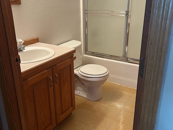 4th image of 2031 Cascade Ave