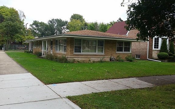 2nd image of 6969 W Wabansia Ave