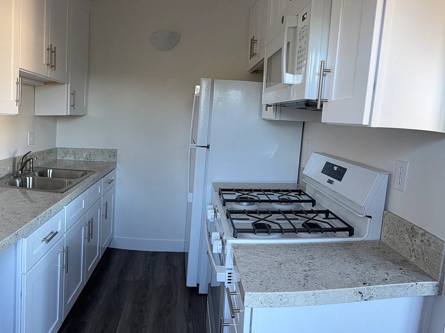 2 bed, 604 sqft, $2,800 — Photo 4