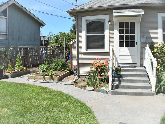 3rd image of 603 Poplar Ave #A