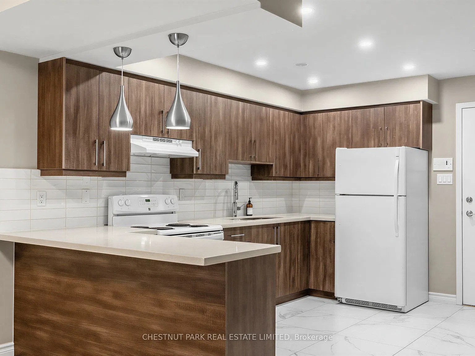 2 bed, $2,550 — Photo 4
