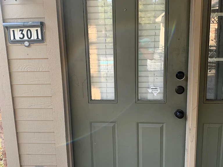 1301 Bent Tree Ln — Photo 1