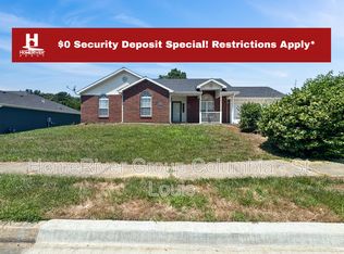 1611 Spiros Dr, Columbia, MO 65202