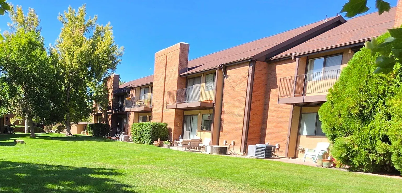 2 bed, 2.0 bath, 1508 sqft, $1,665 — Photo 2