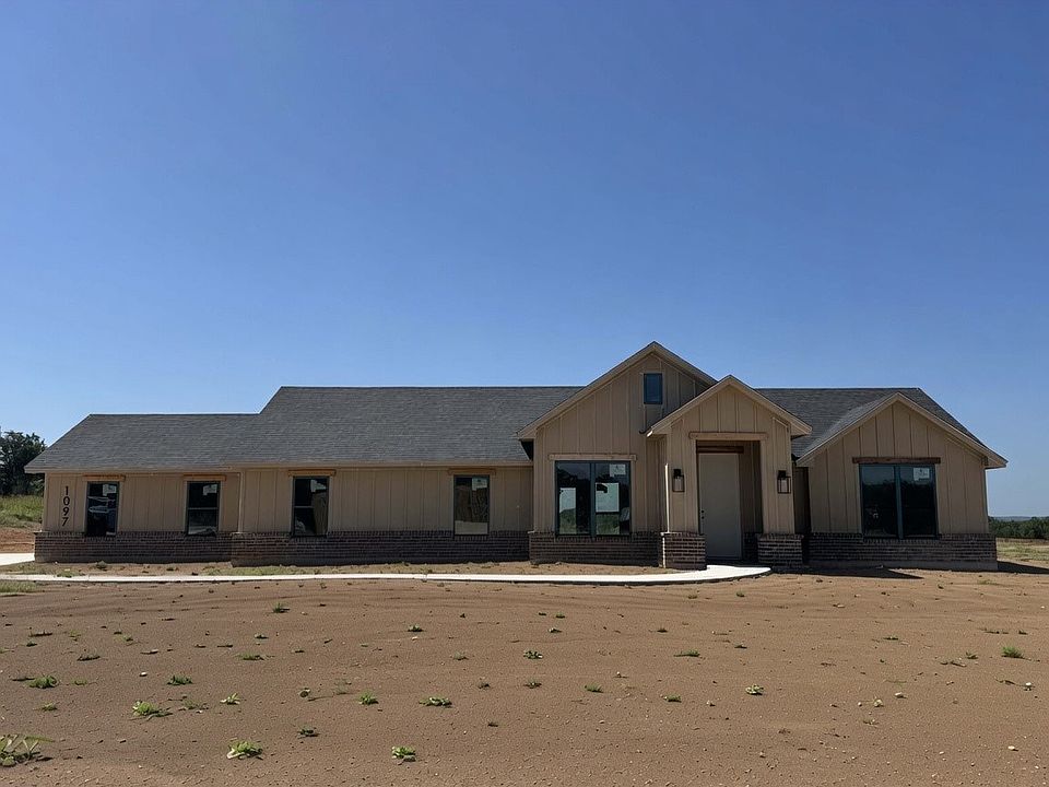 1st image of 1097 Colt Rd