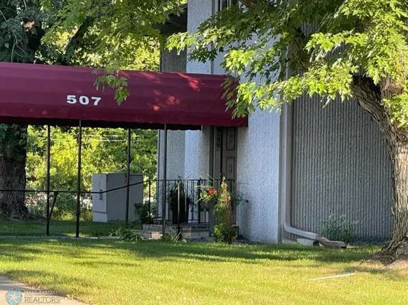 507 21st Ave S APT 7, Fargo, ND 58103