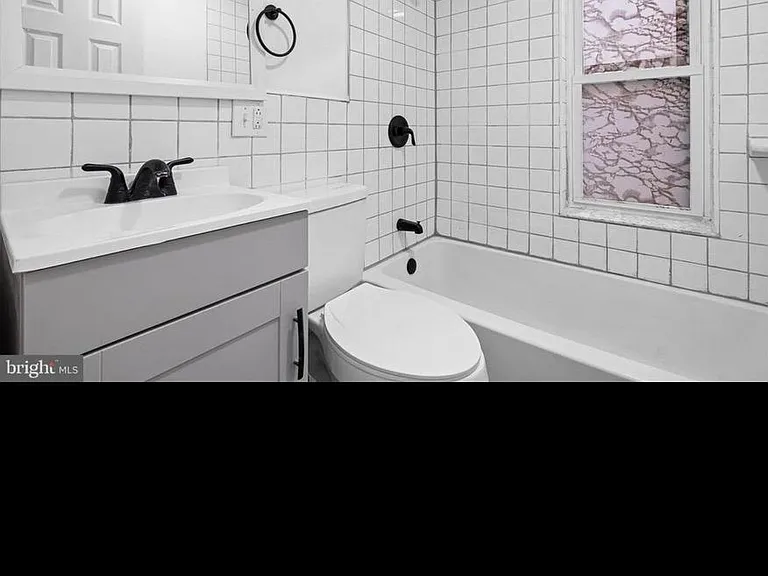 1301 Lancaster Ave — Photo 9