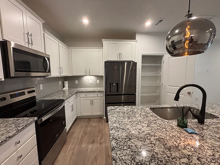 10312 Guardian Dr — Photo 15