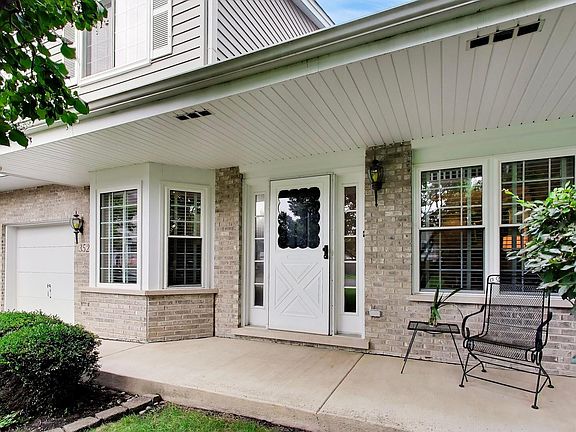 3rd image of 3526 Frontenac Ct