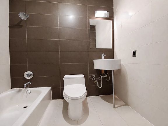 5th image of 51 Eldert St #400