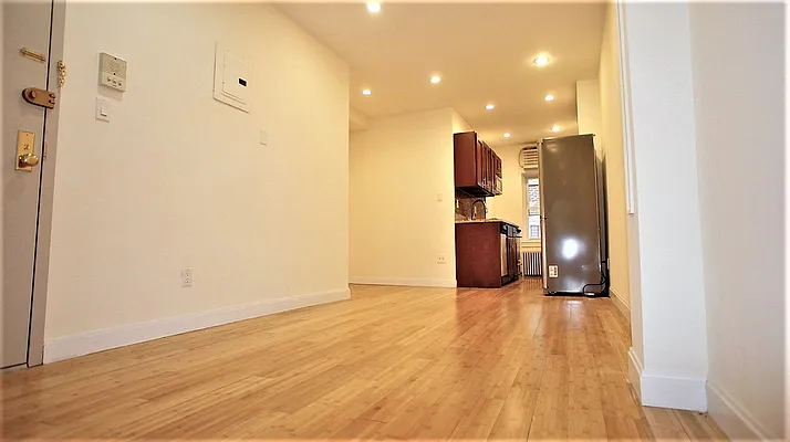 Rented by J Misrahi Realty Corp | media 2