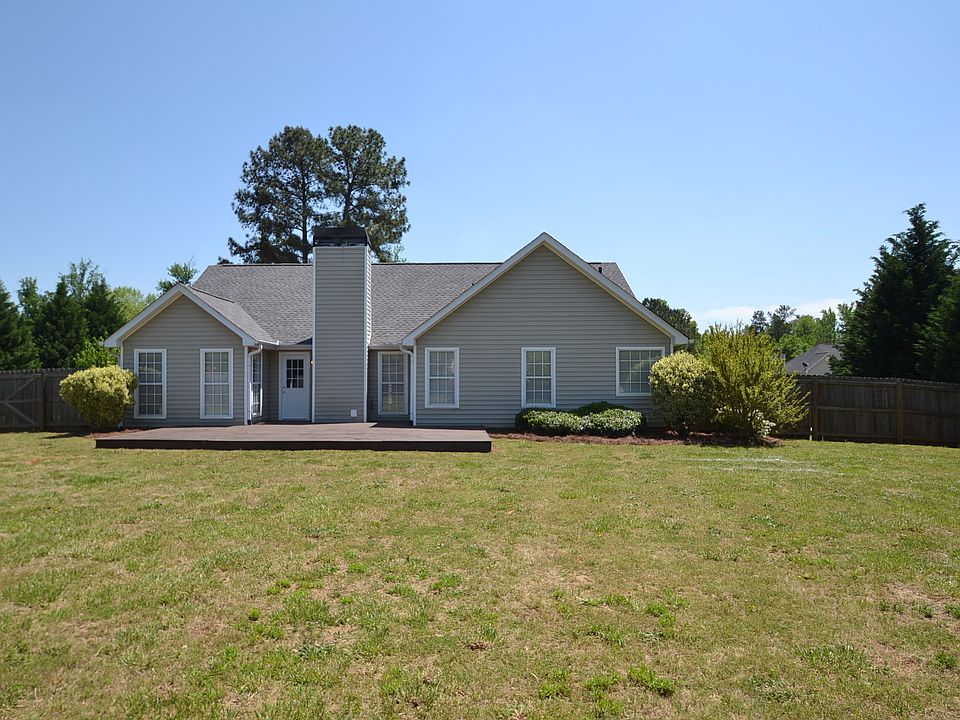 2nd image of 4102 Lake Summit Ct